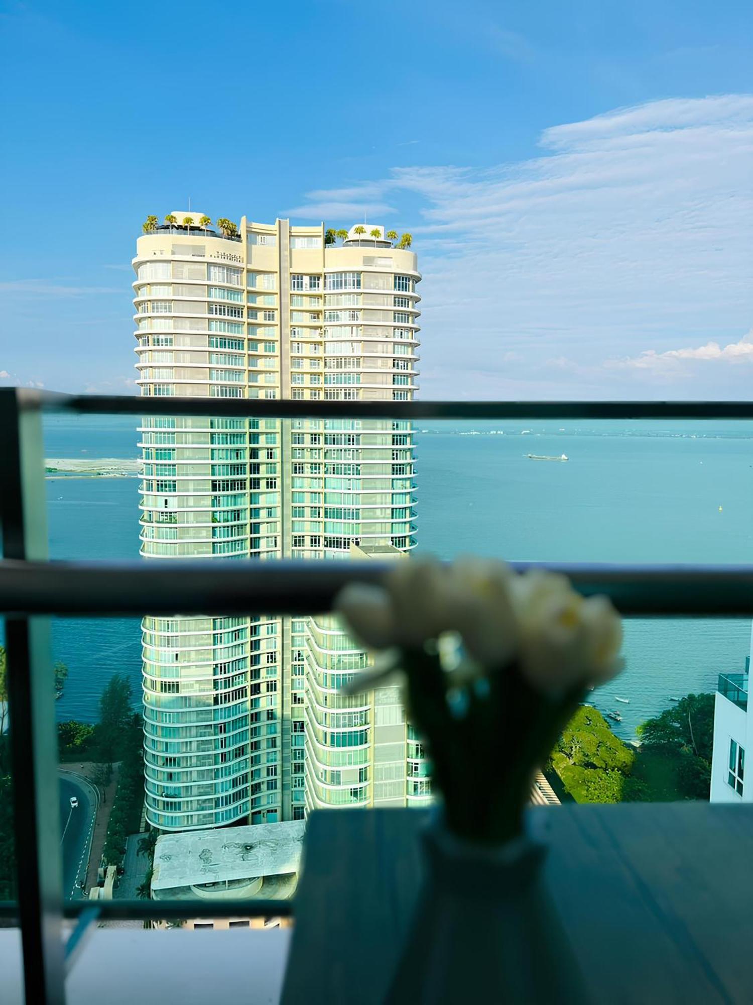 Mansion One L 7pax 2r2b L Seaview L Gleneagle L By Perfectsweethome * George Town
